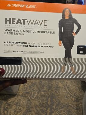 Seirus Innovatio HeatWave Women's Base Layer Set in Black/Carbon